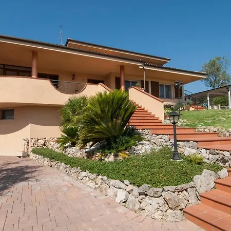 Marilenia فندق مبيت وإفطار Montescudo